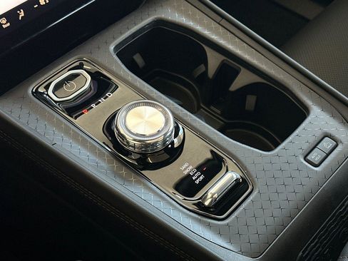 New 2025 Jeep Wagoneer S Limited image 19