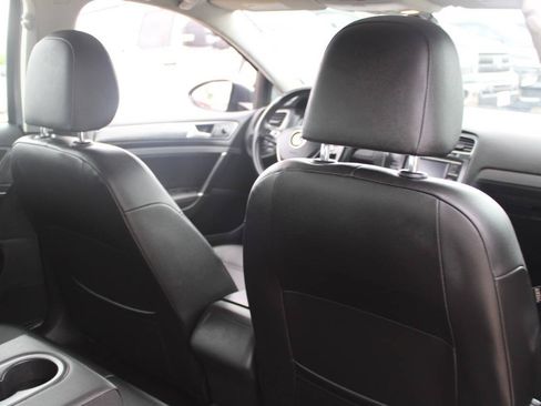Used 2021 Volkswagen Golf 4-Door FWD image 10
