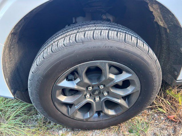 Used 2024 Ford Maverick XLT FWD image 3