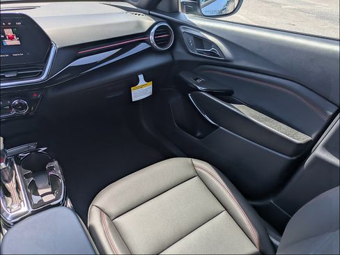 New 2026 Chevrolet Trax RS w/ Driver Confidence Package FWD image 16