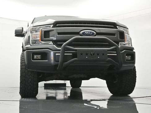 Used 2018 Ford F150 XLT w/ Equipment Group 302A Luxury AWD/4WD image 37