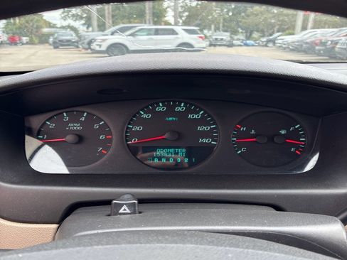 Used 2010 Chevrolet Impala LS image 8