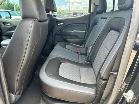 Used 2022 Chevrolet Colorado Z71 RWD image 18