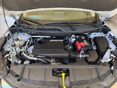 Used 2025 Nissan Rogue SV AWD/4WD image 34