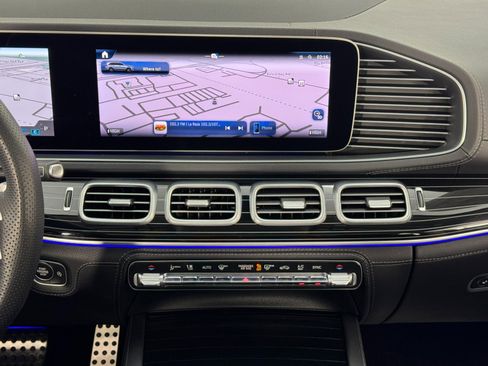 Used 2024 Mercedes-Benz GLS 580 GLS 580 w/ Night Package image 27