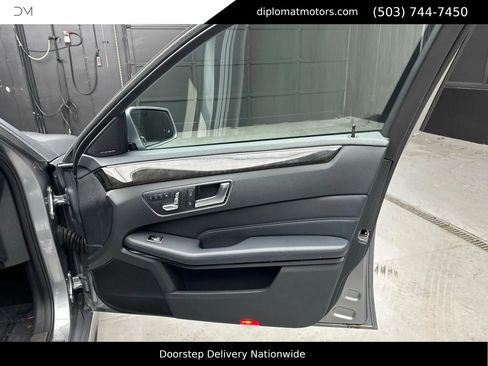 Used 2015 Mercedes-Benz E 350 Sedan image 25