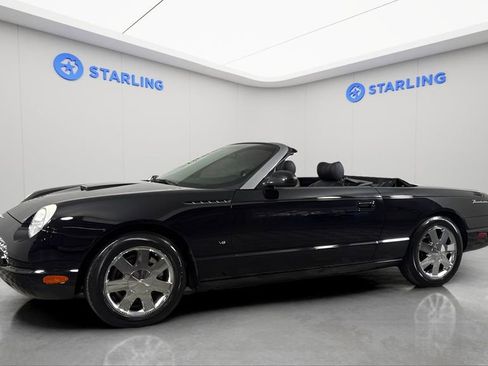 Used 2003 Ford Thunderbird Base image 2