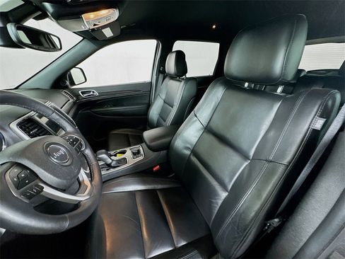 Used 2018 Jeep Grand Cherokee Limited w/ Trailer Tow Group IV image 14