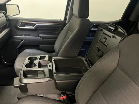 Used 2025 Chevrolet Silverado 1500 LT image 24