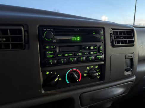 Used 2002 Ford F250 4x4 Crew Cab Super Duty image 28