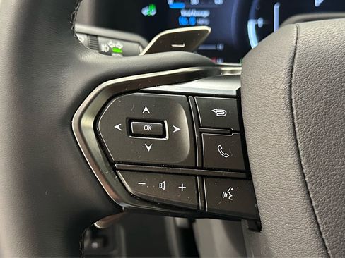Used 2025 Lexus LX 700h Overtrail w/ Accessory Package (Z1) AWD/4WD image 27