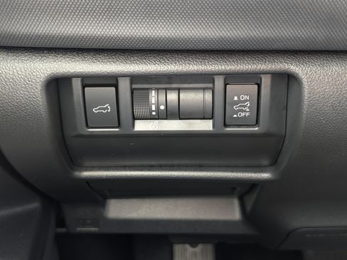 Certified 2025 Subaru Forester Premium AWD/4WD image 26