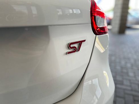 Used 2017 Ford Focus ST FWD image 17