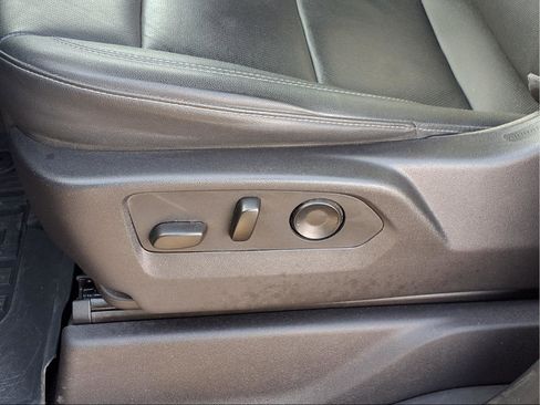 Used 2024 GMC Sierra 1500 SLT w/ SLT Premium Package image 21