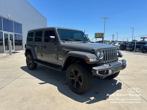 Used 2020 Jeep Wrangler Unlimited Sahara w/ Cold Weather Group AWD/4WD image 5