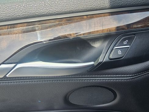 Used 2015 BMW X5 xDrive35i w/ Premium Package image 19