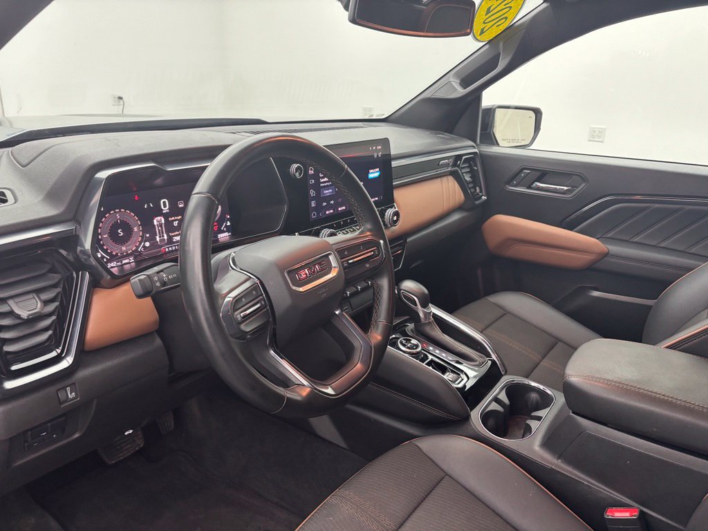 Used 2024 GMC Canyon AT4 w/ Technology Package AWD/4WD image 17