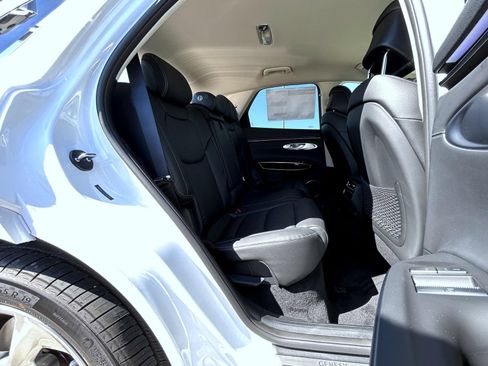 New 2026 Genesis GV70 2.5T AWD/4WD image 18
