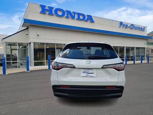 Used 2023 Honda HR-V LX image 5