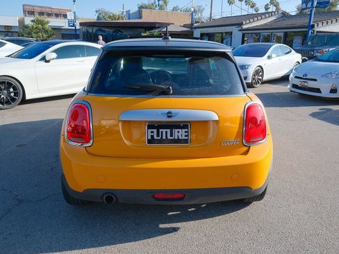 Used 2015 MINI Cooper 2-Door Hardtop FWD image 5