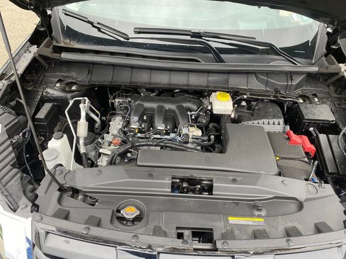 Used 2025 Nissan Pathfinder Platinum w/ Cargo Package AWD/4WD image 23