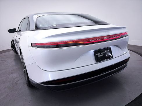 Used 2023 Lucid Air Touring AWD/4WD image 10