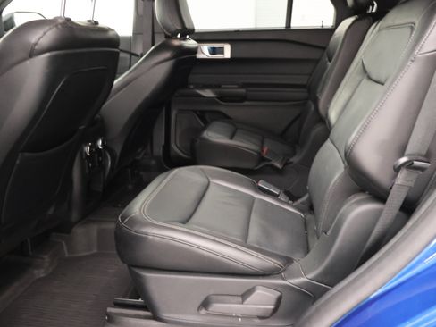 Used 2020 Ford Explorer Limited w/ Class III Trailer Tow Package AWD/4WD image 9