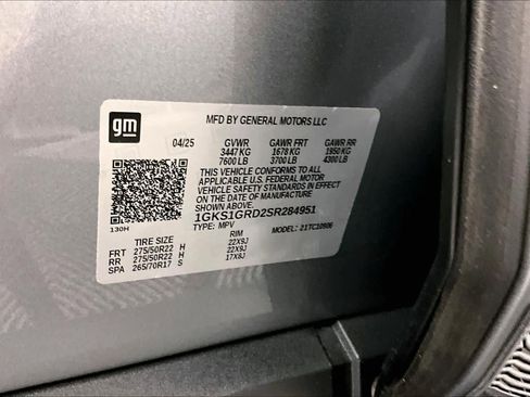 Used 2025 GMC Yukon XL Elevation w/ LPO, Yukon Black Package RWD image 36