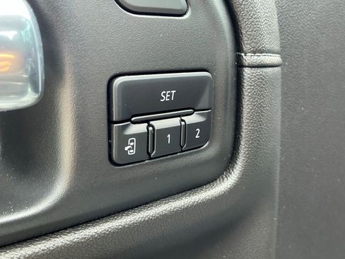 Used 2020 GMC Sierra 1500 SLT w/ SLT Premium Plus Package AWD/4WD image 28