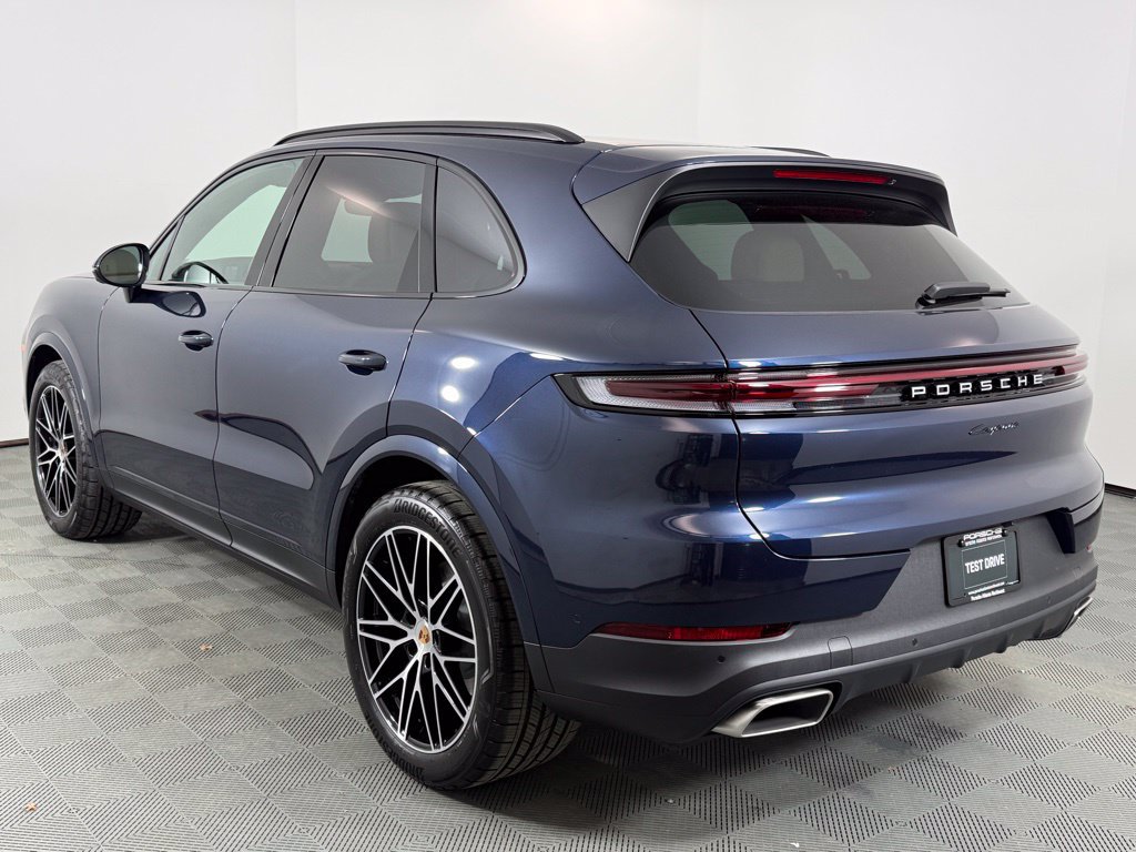 Certified 2026 Porsche Cayenne AWD/4WD image 3