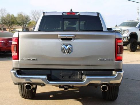 Used 2019 RAM 1500 Laramie AWD/4WD image 4