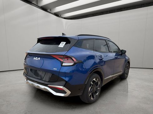 Used 2023 Kia Sportage SX image 4