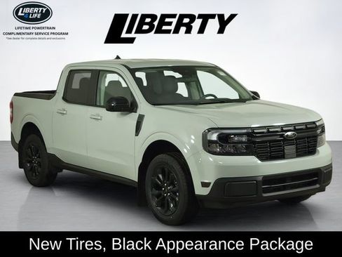 Used 2024 Ford Maverick Lariat w/ Black Appearance Package FWD image 1
