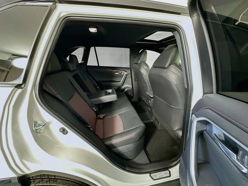 Certified 2025 Toyota RAV4 XSE AWD/4WD image 28