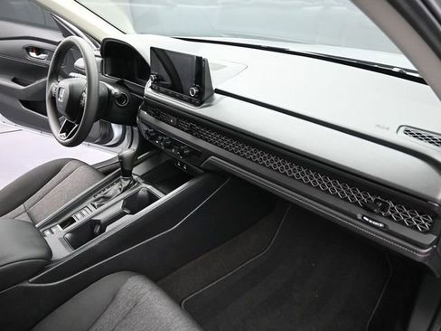 Certified 2025 Honda Accord LX image 16