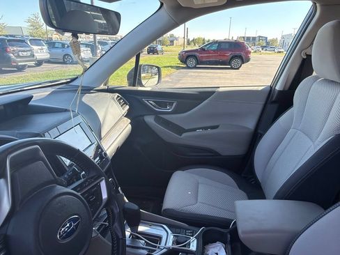 Used 2024 Subaru Forester Premium AWD/4WD image 13