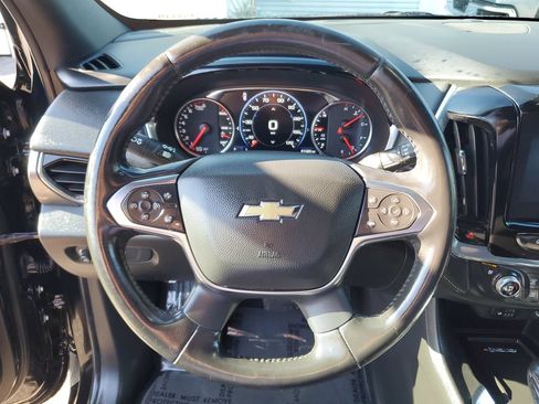 Used 2022 Chevrolet Traverse Premier FWD image 20