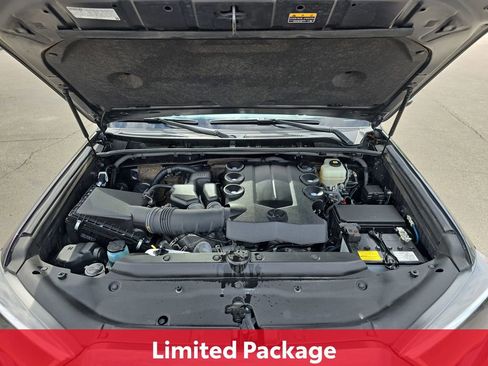 Certified 2022 Toyota 4Runner Limited AWD/4WD image 35