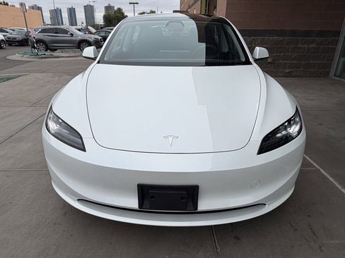 Used 2025 Tesla Model 3 Long Range image 10
