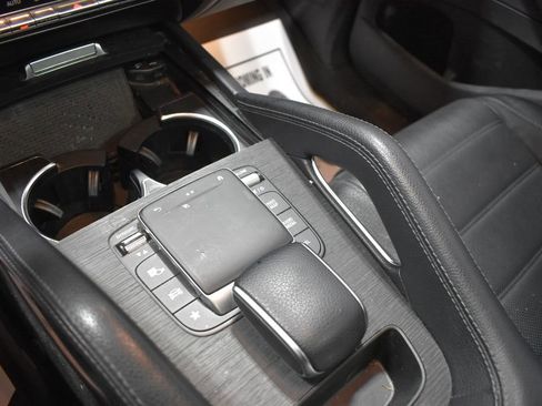 Used 2021 Mercedes-Benz GLE 450 4MATIC image 19