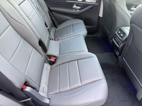 Used 2026 Mercedes-Benz GLS 450 4MATIC image 30