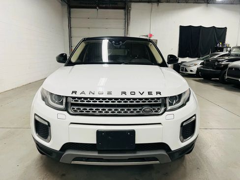 Used 2016 Land Rover Range Rover Evoque SE image 3