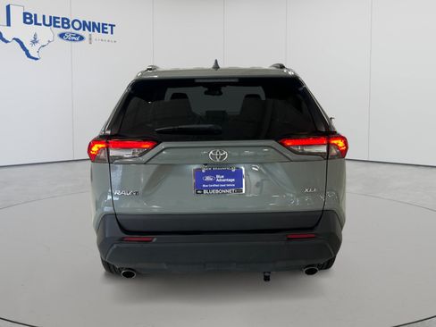 Used 2023 Toyota RAV4 XLE Premium FWD image 6