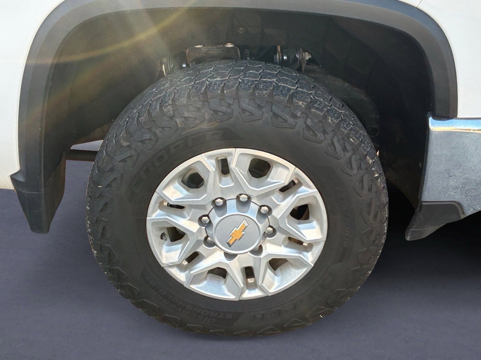 Used 2025 Chevrolet Silverado 2500 LTZ w/ LTZ Convenience Package AWD/4WD image 6