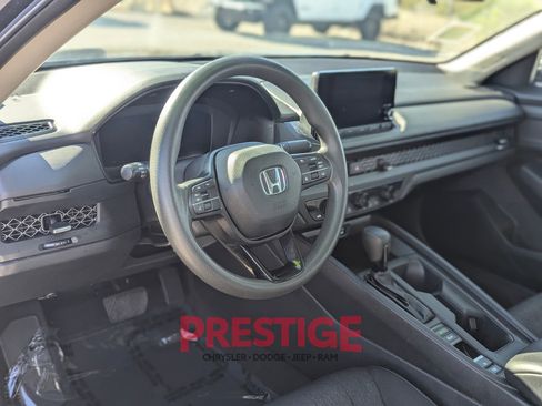 Used 2023 Honda Accord EX image 11