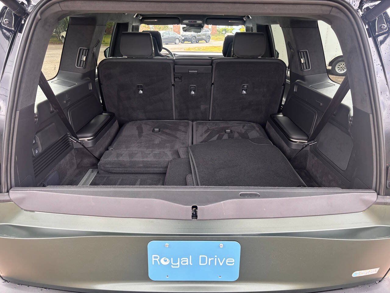 Used 2024 Rivian R1S Adventure Dual AWD/4WD image 17