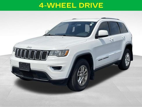 Used 2018 Jeep Grand Cherokee Laredo AWD/4WD image 4
