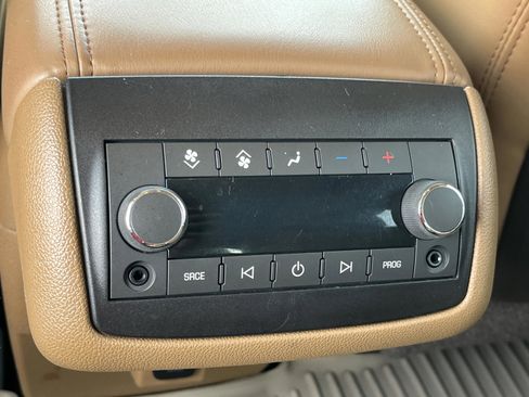 Used 2015 Buick Enclave Premium image 22