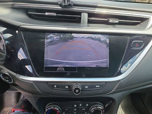Used 2020 Buick Encore GX Preferred w/ Cold Weather Comfort Package AWD/4WD image 19