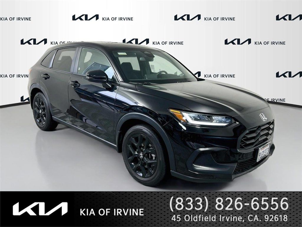 Used 2024 Honda HR-V Sport image 1